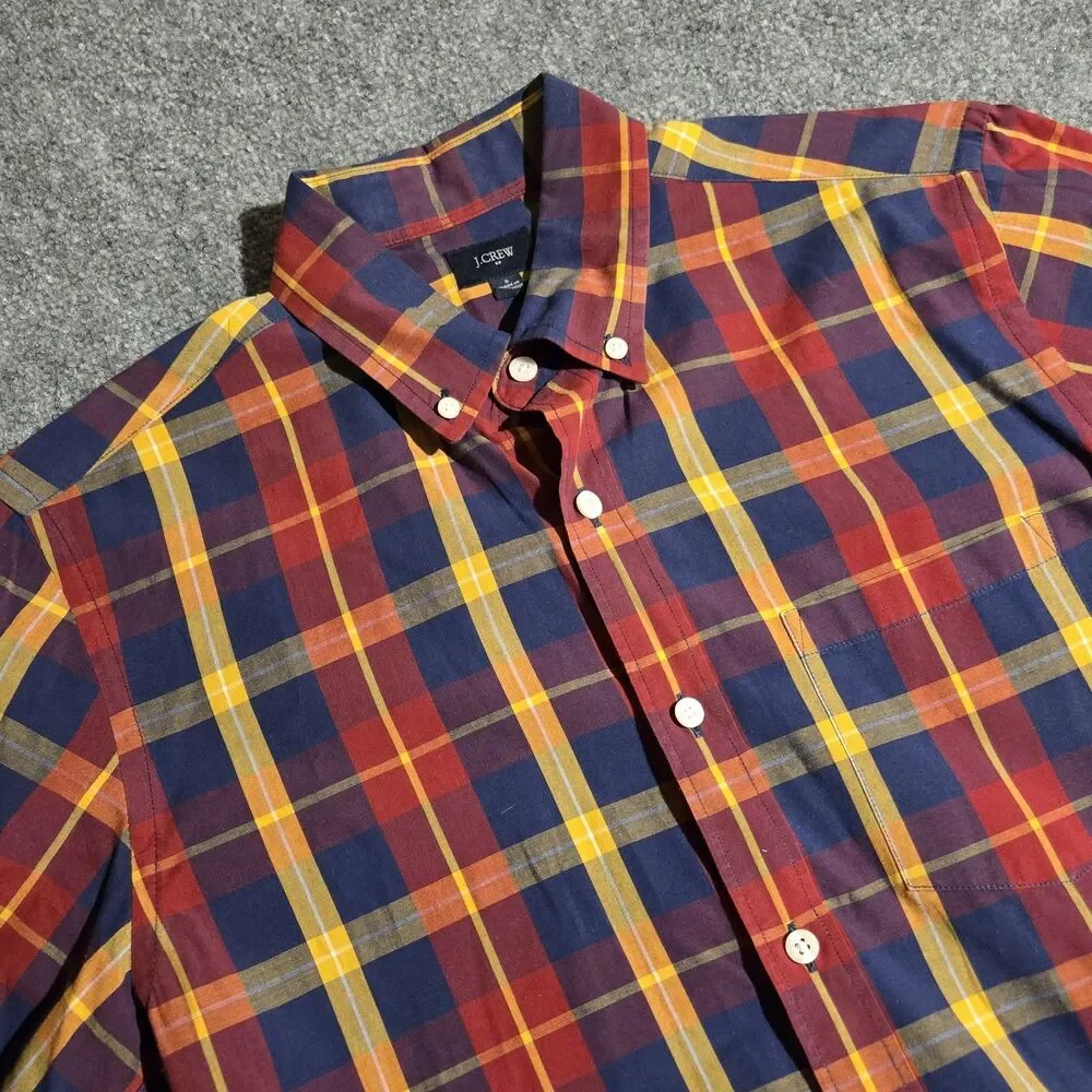 J Crew Shirt Mens Small Red Plaid Button Down Collar Long Sleeve 100% Cotton